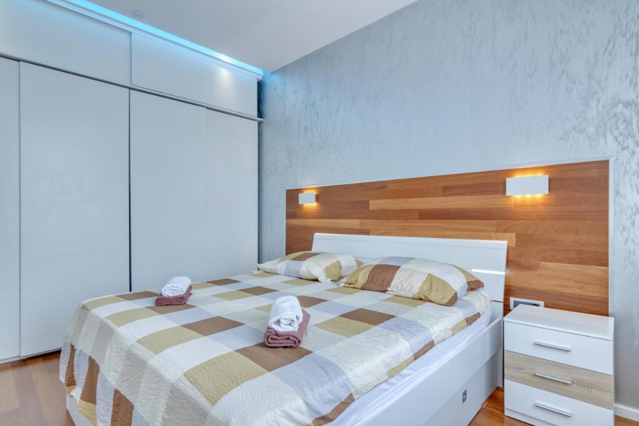 Apartment Light In Пула Екстер'єр фото