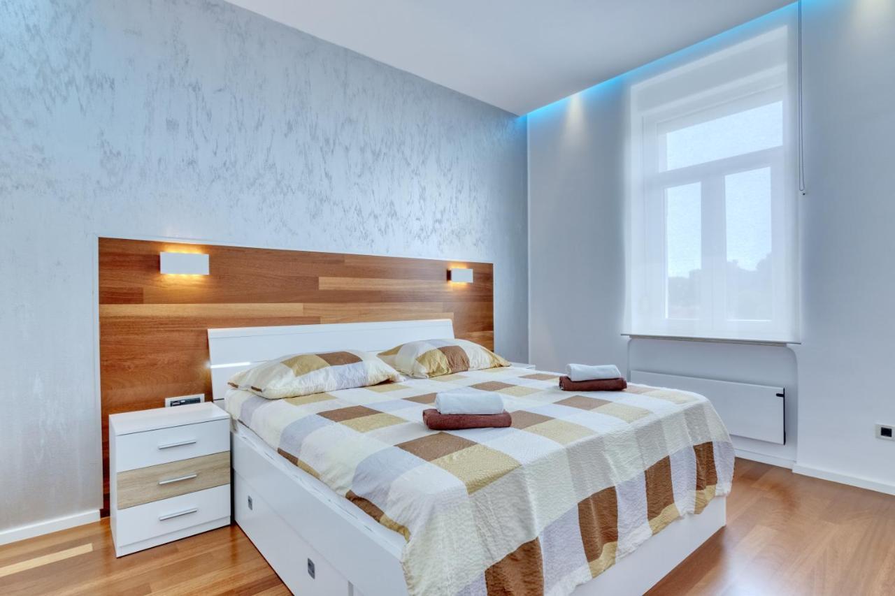 Apartment Light In Пула Екстер'єр фото